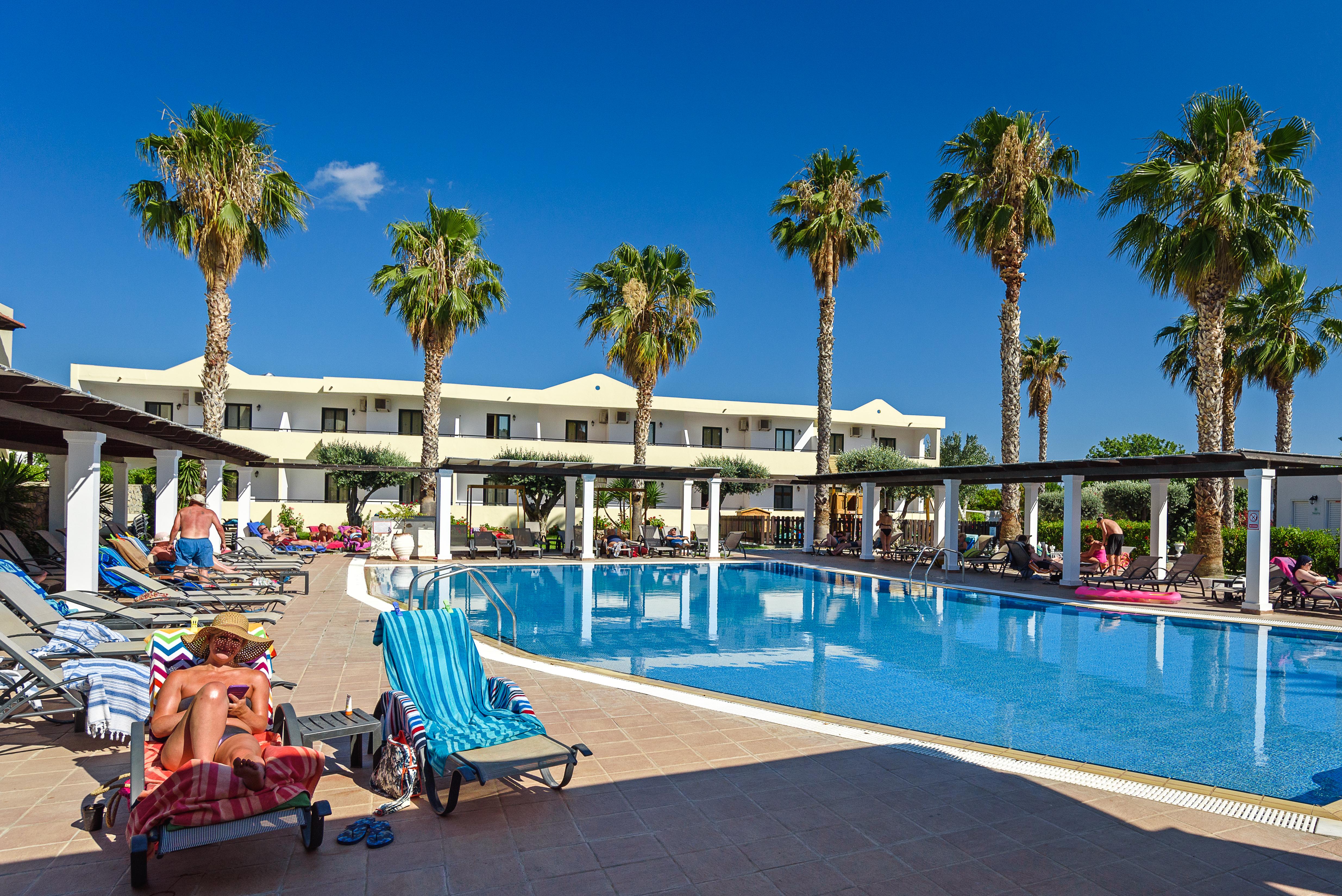Aparthotel Pefkos Village Pefki