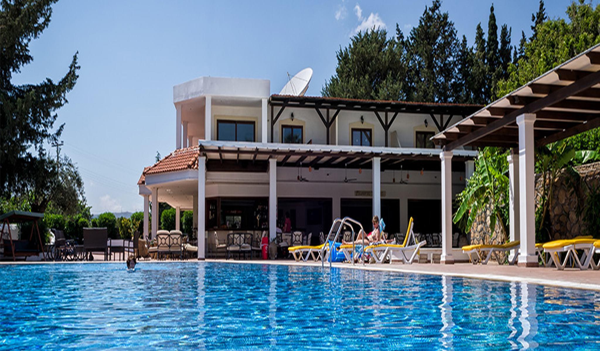 Lägenhetshotell Pefkos Village