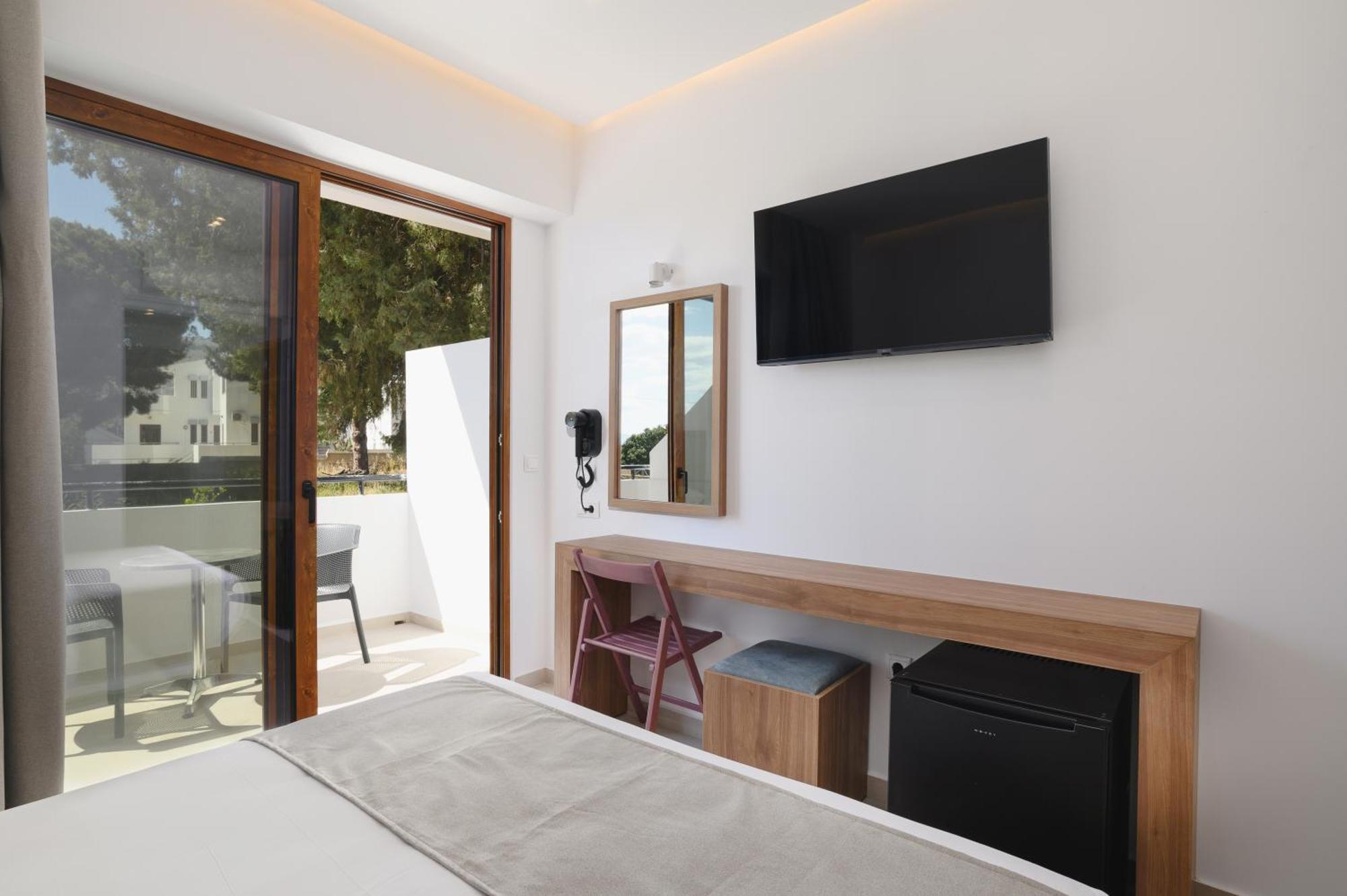 Pefkos Village Lägenhetshotell 3*